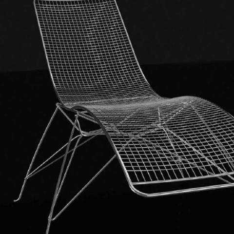 As+vice+president+of+strategic+design+for+BCG+Digital+Venture%2C+Kevin+Bethune+leads+multidisciplinary+teams+in+North+America+in+the+establishment+of+innovative%2C+human-centered+and+visionary+design+thinking+as+an+integral+part+of+digital+and+physical+production+development+within+the+fabric+of+Fortune+100+companies.+A+BCGDV+founding+team+member%2C+Bethune+was+a+principal+in+its+forerunner%3A+Booz+Digital%2C+a+digital+innovation+boutique+helping+Fortune+500+clients+incubate+new+ventures+in+the+areas+of+health+care%2C+retail%2C+consumer+products+and+other+industries.+It+was+a+desire+for+a+solid+grounding+in+design+fundamentals+that+brought+multifaceted+Bethune%E2%80%94Notre+Dame+University+and+Carnegie+Mellon+Business+School+grad%2C+former+nuclear+power+industry+engineer%2C+and+Nike+business+analyst-turned-shoe+designer%E2%80%94to+ArtCenter%2C+where+he+found+expression+for+his+curiosity+about+the+intersecting+dynamics+of+technology%2C+business%2C+and+design%3B+and+his+belief+in+the+forward-thinking+benefits+of+creative+risks+and+provocative+re-imaginings.