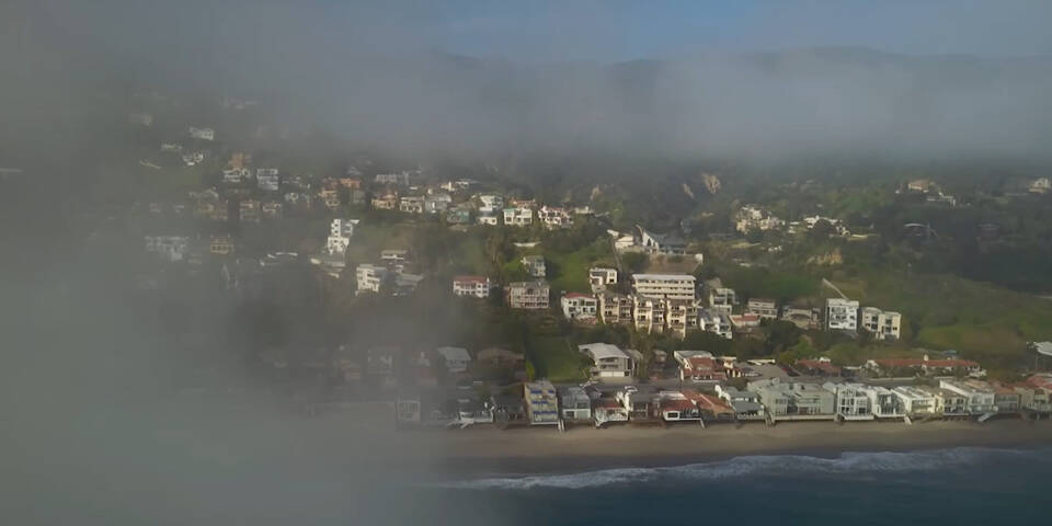 Short clip of the west coast waves