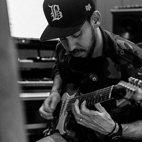 Mike shinoda