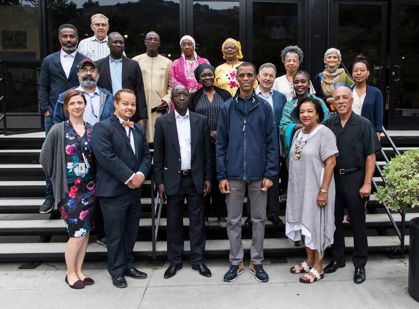 ArtCenter%E2%80%99s+Vice+President+and+Chief+Diversity+Officer+Aaron+Bruce+%28front+row%2C+second+from+the+left%29+with+the+Honorable+Alioune+Ndoye+%28front+row%2C+third+from+the+right%29%2C+mayor+of+Darkar-Plateau+in+the+Republic+of+Senegal%2C+and+esteemed+delegation+during+a+Summer+2019+visit+to+ArtCenter.+Photo+by+Lucia+Loiso+%28BFA+09+Photography+and+Imaging%29.+