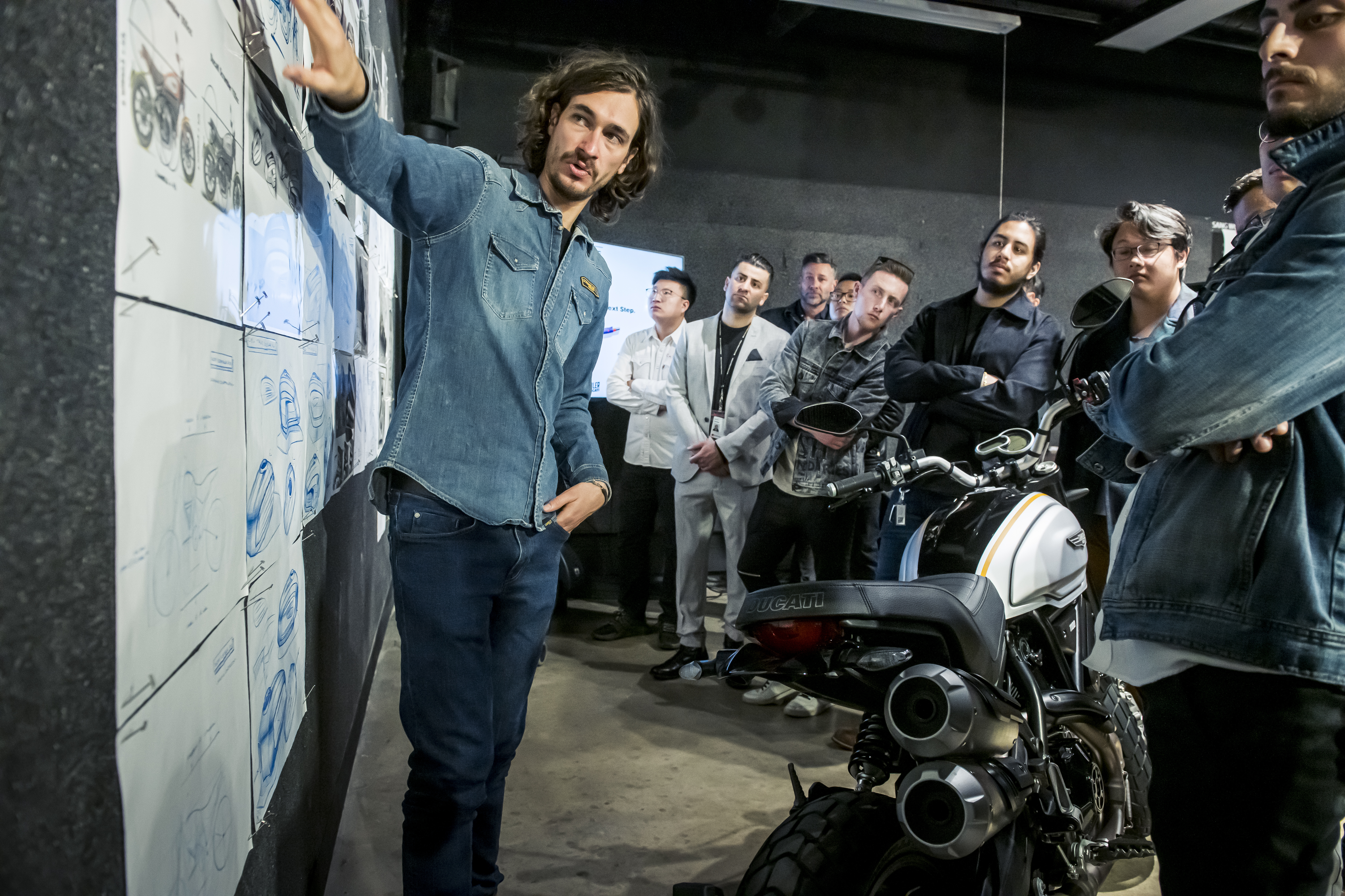 Photo of Ducati designer Jeremy Faraud with students.