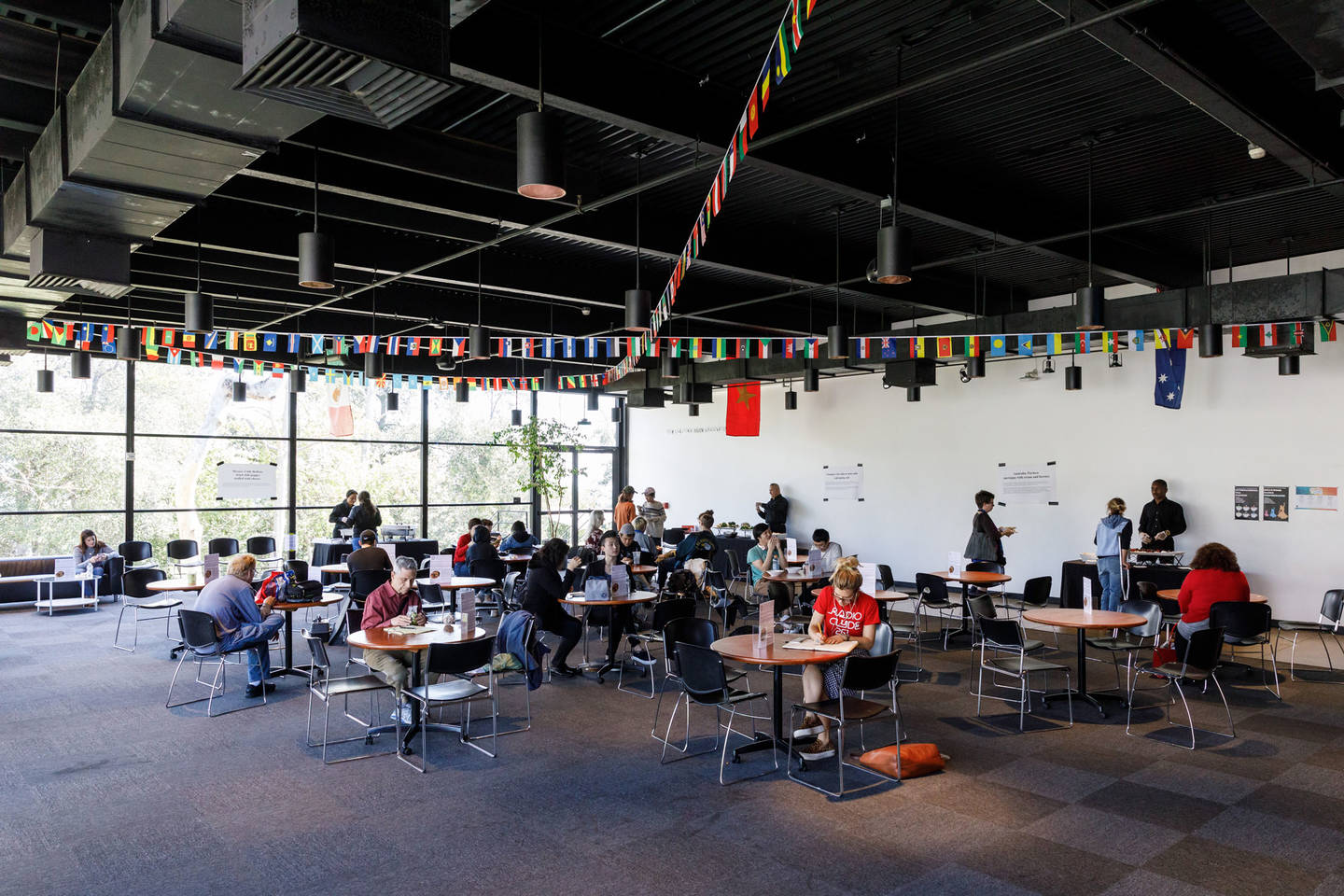 %3Cp%3EFrom+wooded+acres+in+the+San+Rafael+Hills+to+adaptive+reuse+in+downtown+Pasadena%2C+ArtCenter%E2%80%99s+two+campuses+provide+future+artists+and+designers+with+a+wide+array+of+creative+learning+opportunities+enriched+by+the+creative+and+academic+resources+within+the+surrounding+communities+and+the+greater+Los+Angeles+area.+%3C%2Fp%3E+%3Cp%3E%3Cstrong%3ELearn+more+about+%3Ca+href%3D%22%2Fabout%2Fcampus%2Foverview.html%22%3EArtCenter%27s+campuses%3C%2Fa%3E.%3C%2Fstrong%3E+%3C%2Fp%3E