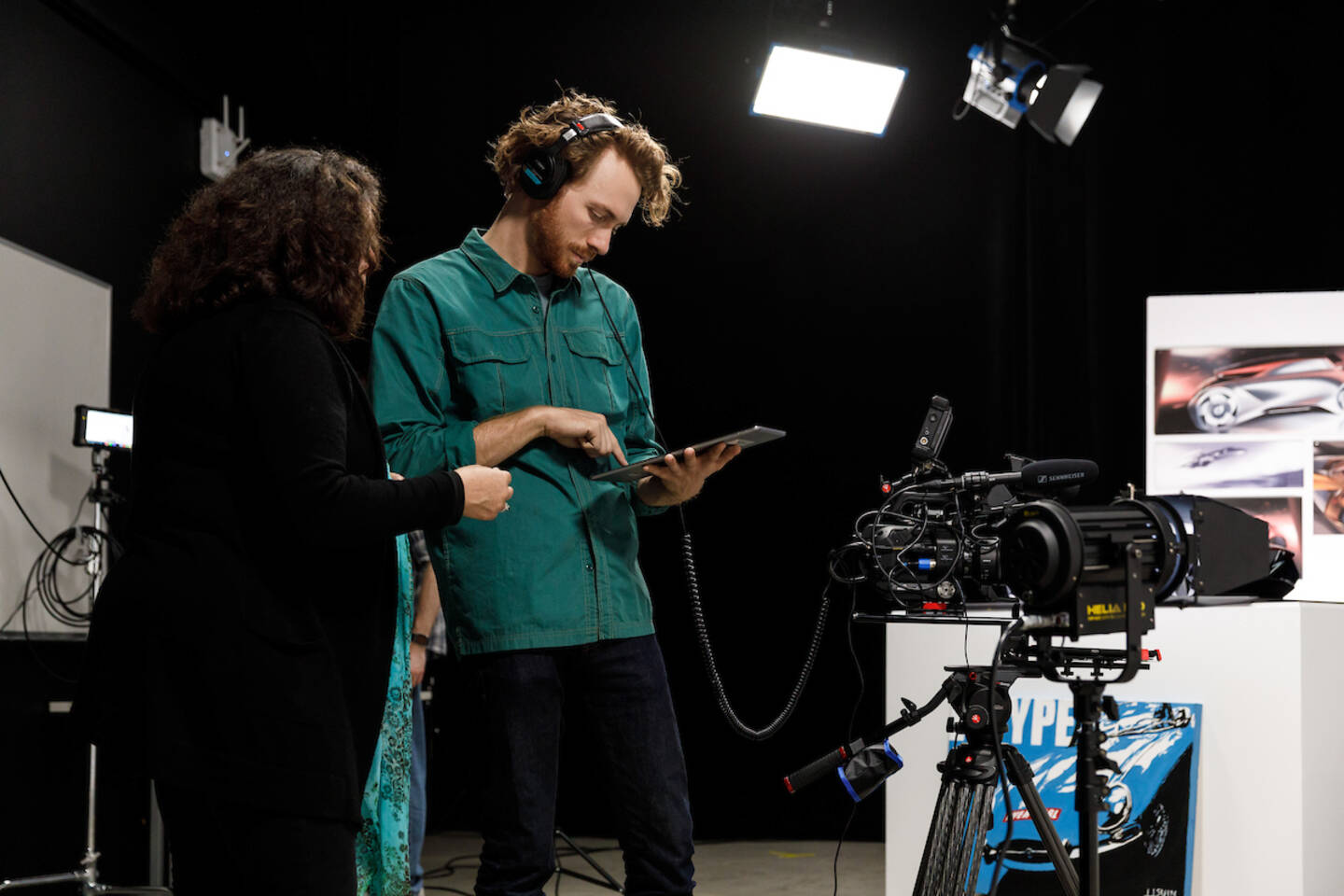 Behind+the+scenes+of+the+inaugural+shoot+for+online+learning+with+Transportation+Design+faculty+Le%C3%B3n+Paz.