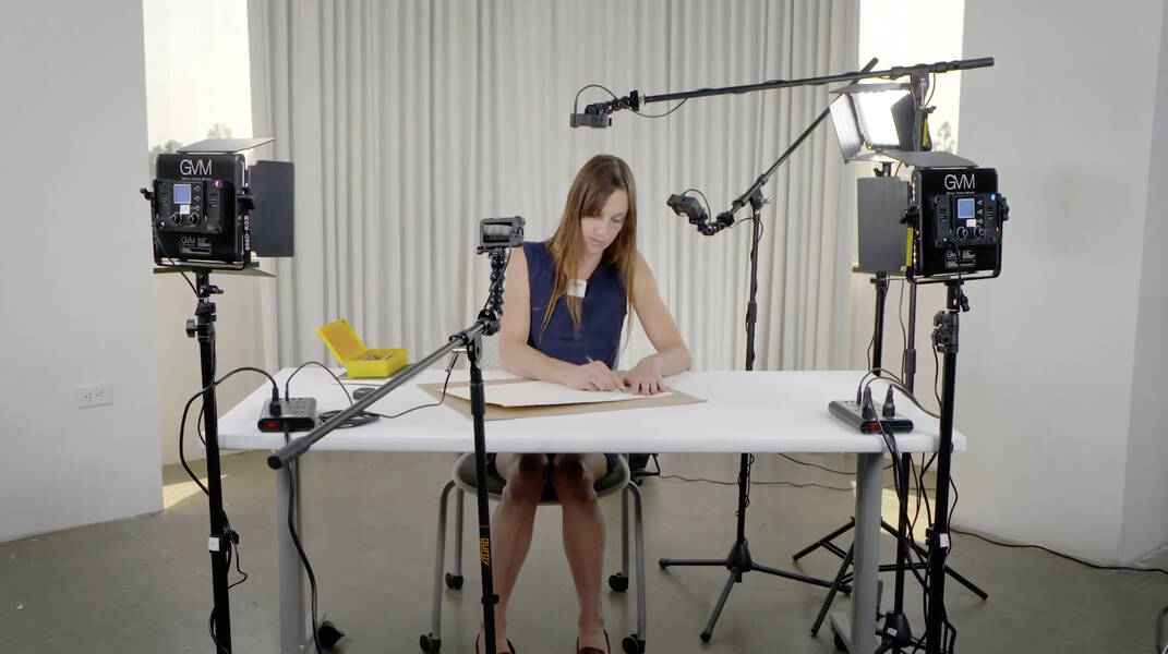 Assistant+Media+Production+Coordinator+Lyndsay+Bloom+demonstrating+using+a+Studio+in+a+Box+kit+at+ArtCenter%27s+1111+building.+Image+courtesy+of+Bloom.