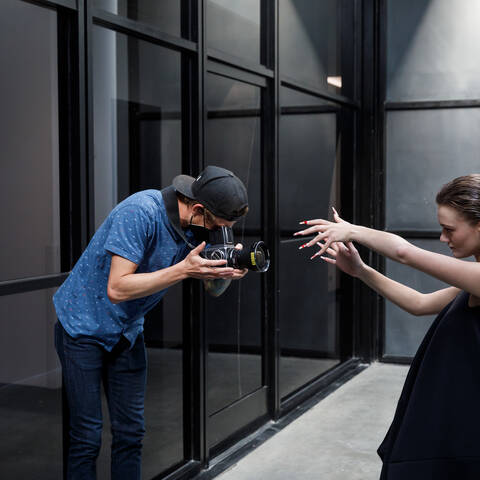 ArtCenter Photography student photographs a model on location