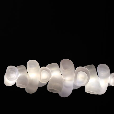 3D+printed+pendant+light+evoking+translucent+desert+flora%0D