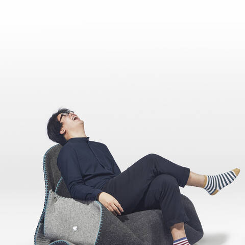 Fortune+Fold+is+derived+from+the+folding+process+of+making+dumplings+from+my+childhood.+The+form+is+folded+and+sculpted+with+one+sheet+of+felt.+It%E2%80%99s+fastened+with+six+aluminum+fasteners.+The+playful+outline+brings+an+optimistic+aura+to+the+room.