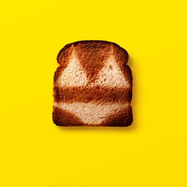 A+Banana+Boat+campaign+that+uses+burnt+toast+as+inspiration+to+highlight+the+efficacy+of+the+product.+