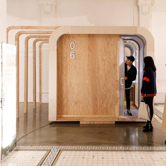 %22ArtCenter+has+helped+me+develop+my+skills+as+a+designer+by+teaching+me+to+stay+curious+and+go+the+extra+mile.+The+dedicated+professors+and+inspiring+designers+I+met+throughout+my+time+at+ArtCenter+have+opened+countless+opportunities+for+me+to+pursue+my+career+in+retail+and+furniture+design.%22
