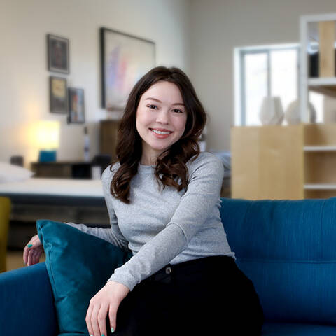 ArtCenter graduate meets with prospective employer at grad show