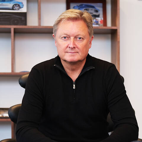 %3Cp%3EMr.+Henrik+Fisker+is+Fisker+Inc.%E2%80%99s+Co-founder+and+has+served+as+the+company%E2%80%99s+Chairman+of+the+Board+of+Directors+and+Chief+Executive+Officer+since+the+company%E2%80%99s+inception+in+2016.+He+is+synonymous+with+iconic+cars+and+leadership+in+electric+vehicle+development+with+a+passion+for+technology+and+futuristic+design.+He+is+a+risk-taking%2C+innovation-loving%2C+protocol-challenging+designer+and+entrepreneur+who+turns+dreams+into+reality+and+never+gives+up.+%3C%2Fp%3E+%3Cp%3EAmerican+by+nationality+and+Danish+by+birth%2C+Fisker%E2%80%99s+many+past+and+present+global+entrepreneurial+endeavors+are+headlined+by+his+current+role+as+the+Chairman+and+CEO+of+Fisker+Inc.+%E2%80%93+founded+in+2016+as+his+second+automotive+company.+Fisker+Inc.+is+the+world%E2%80%99s+first+digital+car+company%2C+with+the+%E2%80%9Cvision%E2%80%9D+of+a+clean+future+for+all%2C+and+a+mission+of+%E2%80%9CMaking+the+world%E2%80%99s+most+sustainable+vehicles.%E2%80%9D+Fisker+designed+the+Fisker+Ocean+all+electric+SUV%2C+which+is+now+being+delivered+to+customers+in+the+US+and+Europe+after+receiving+the+prestigious+Red+Dot+design+award+in+Germany.+In+2023%2C+Fisker+showcased+three+upcoming+vehicles%3A+the+Fisker+Ronin+super+GT+convertible%2C+the+Fisker+PEAR+urban+mobility+crossover%2C+and+the+Fisker+Alaska+pickup+truck.+All+Fisker%E2%80%99s+vehicles+will+deliver+a+high+level+of+innovation+and+sustainability+to+the+marketplace+while+also+offering+affordable+choices+in+electric+transportation.+%3C%2Fp%3E+%3Cp%3ECelebrated+as+a+true+iconic+figure+in+the+automotive+industry%2C+Henrik+Fisker+has+been+behind+some+of+the+most+emotionally+appealing+vehicles+ever+created.+The+Fisker+Karma+was+the+world%E2%80%99s+first+luxury+plug-in+hybrid%2C+launched+in+2011.+With+the+Karma%2C+Henrik+demonstrated+his+creative+genius+in+designing+and+building%2C+for+the+first+time%2C+an+electric+vehicle+with+stunning+proportions+integrated+with+sustainable+innovations+such+as+a+full-length+solar+roof%2C+vegan+interior%2C+and+adjustable+regenerative+braking.+Henrik+led+the+development+of+the+iconic+BMW+Z8+sports+car+%E2%80%93+with+James+Bond+at+the+wheel+in+the+1999+blockbuster+film%2C+The+World+Is+Not+Enough.+As+President+and+Chief+Executive+Officer+of+BMW+Designworks+USA%2C+his+creation+of+the+Z8+Roadster+took+the+globe+by+storm%2C+while+his+stints+at+Aston+Martin+as+board+member+and+design+director+resulted+in+the+turnaround+of+Aston+Martin+through+the+famed+DB9%2FV8+Vantage%2C+which+to+this+day+is+the+most+sold+Aston+Martin+ever.+%3C%2Fp%3E