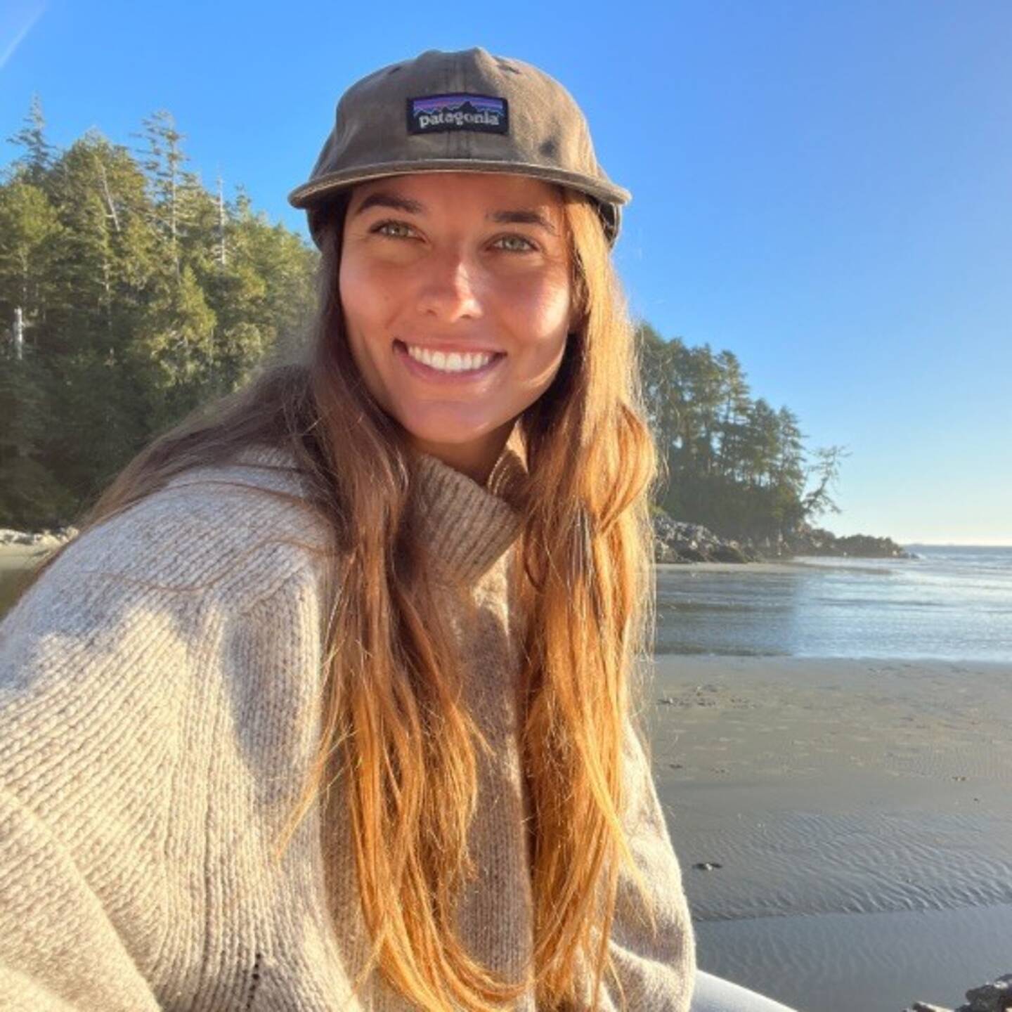 %3Cp%3EAllyson+Heinemeyer+has+worked+at+Patagonia+for+almost+2+years+on+the+2D+%26+3D+Product+Visualization+team.+Prior+to+working+at+Patagonia%2C+Allyson+spent+her+prior+years+working+as+a+Graphic+Designer+for+Vissla%2C+Sisstrevolution+and+Amuse+Society%2C+designing+graphics+and+prints+for+clothing%2C+as+well+assisting+with+the+creation+of+marketing+assets.+At+Patagonia%2C+Allyson+balances+2D+work%2C+creating+seasonal+merchandising+tools%2C+with+the+3D+work.+She+helps+manage+the+digitization+of+our+material+library+for+3D+garment+application%2C+and+creates+3D+Visualization+tools+to+help+the+business+make+better+decisions+on+product+colors+and+styles+they+have+not+yet+seen.+%3C%2Fp%3E