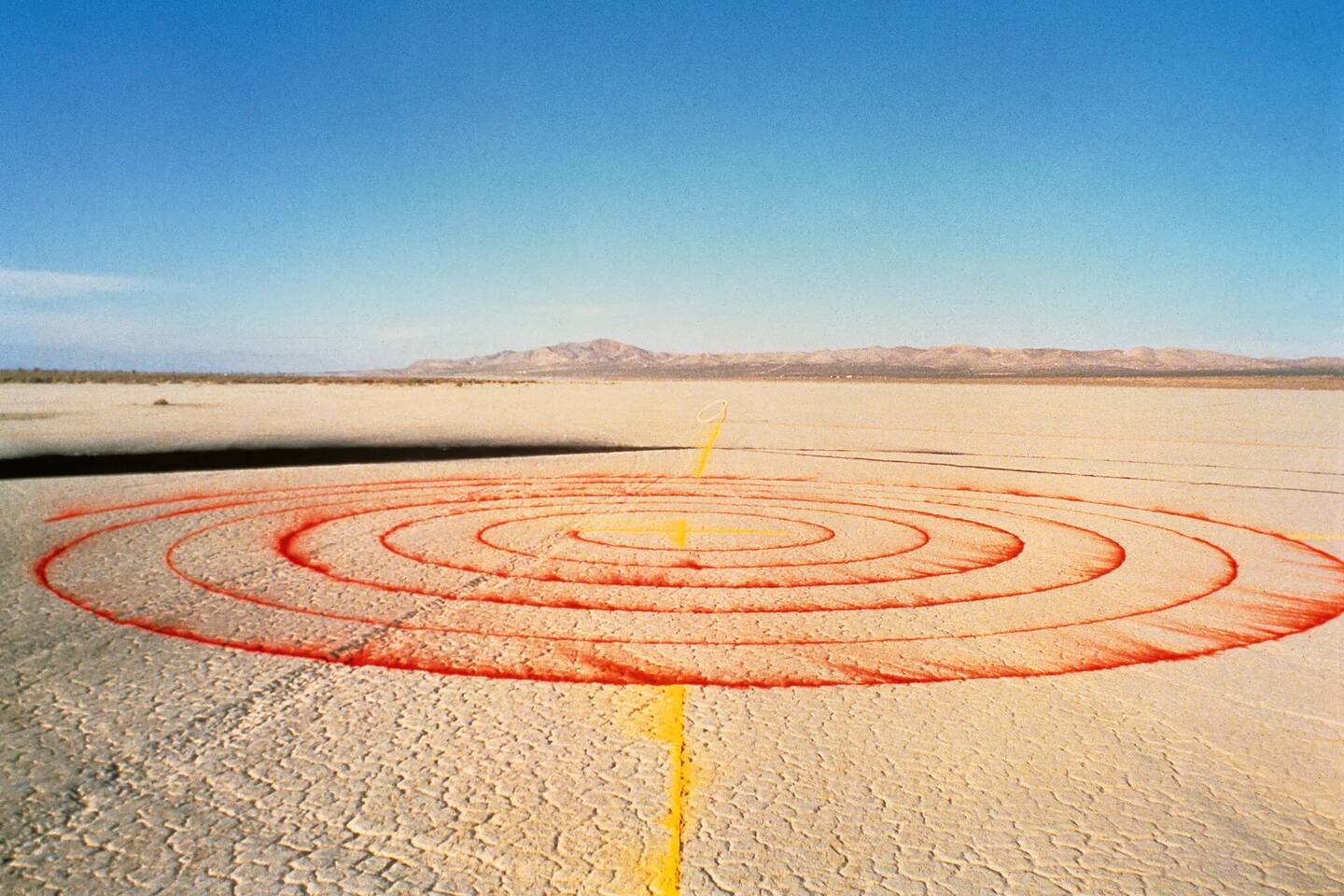Lita+Albuquerque%2C+%3Cem%3E+SPINE+OF+THE+EARTH%3C%2Fem%3E%2C+1980