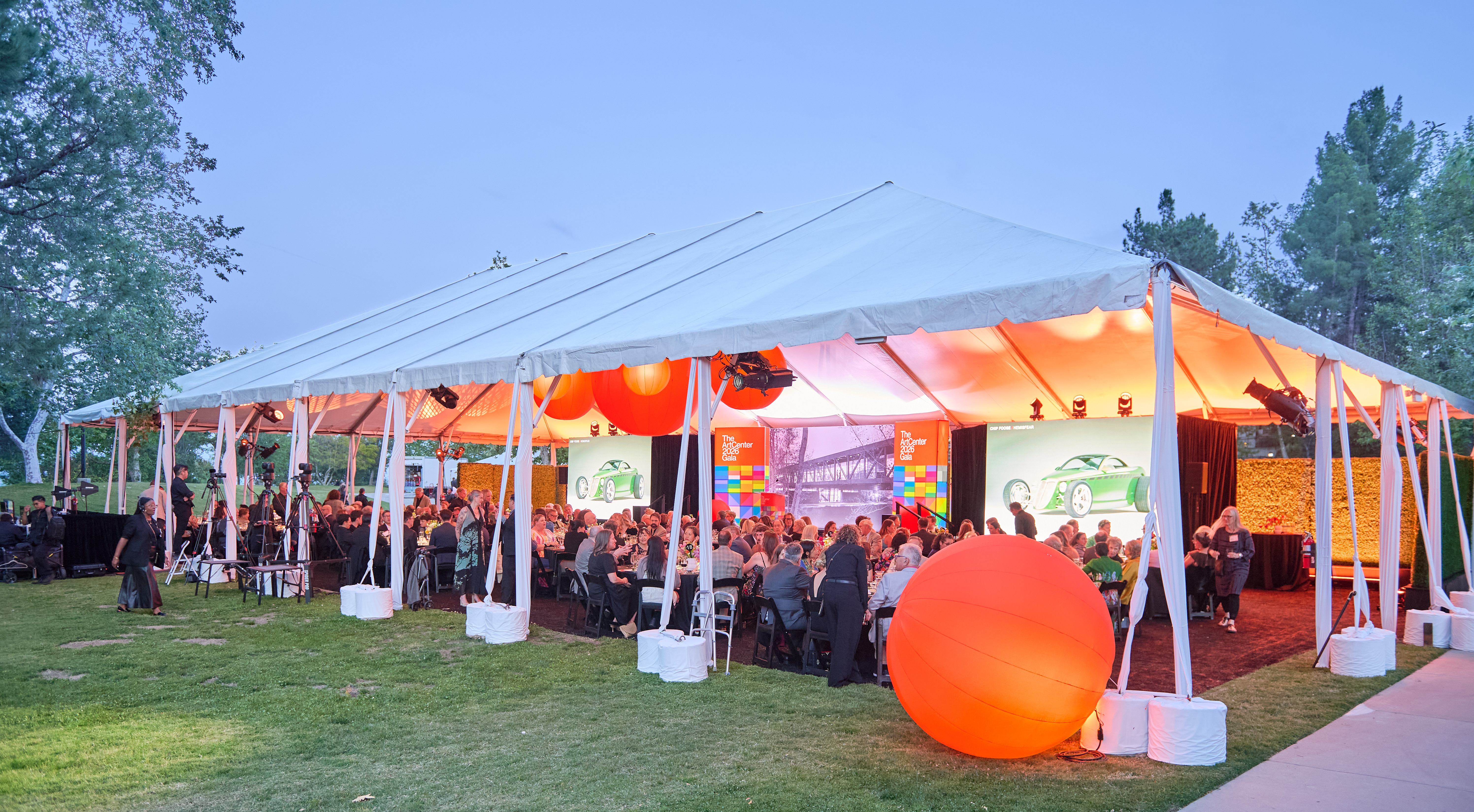 Attendees of ArtCenter&rsquo;s 2026 Gala celebrated under a canopy set up in the sculpture garden at Hillside Campus.