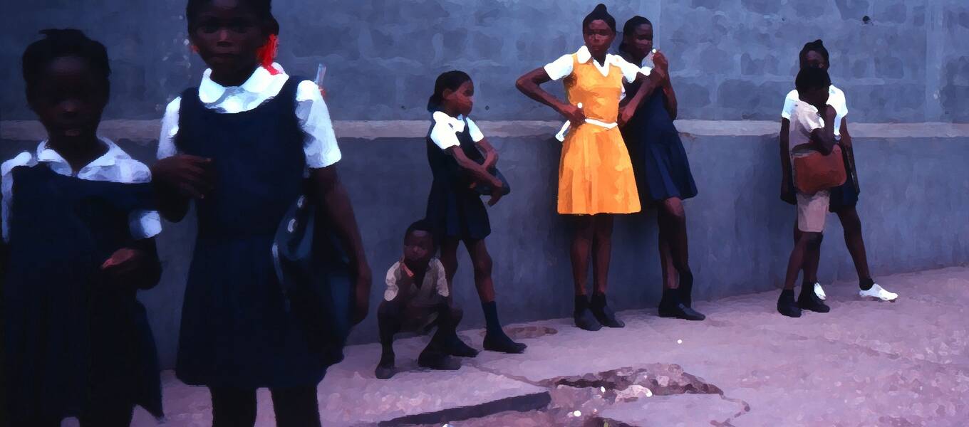 Photo Yellow Dress by Photography and Imaging alumna Barbara DuMetz